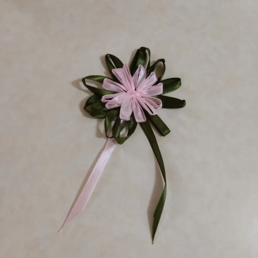 پوشال و روبان و..