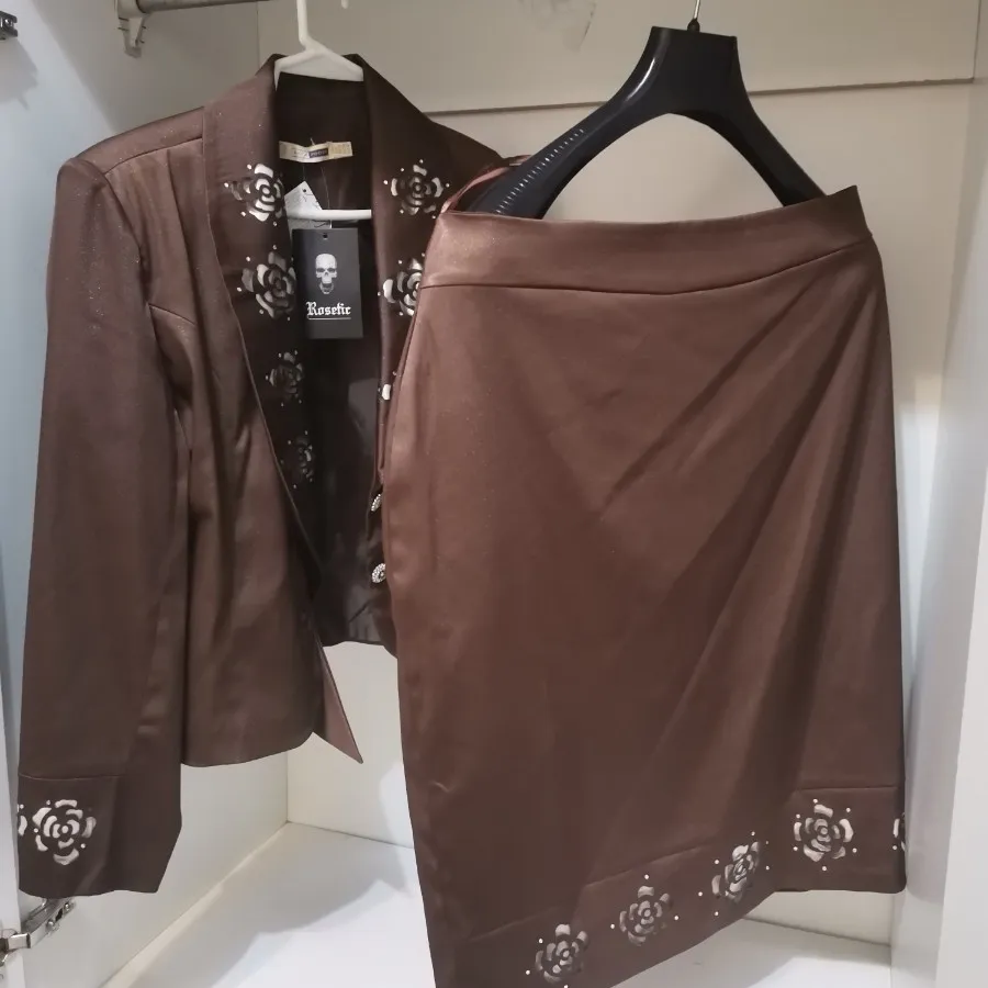 ست کت دامن قهوه ای 44.46