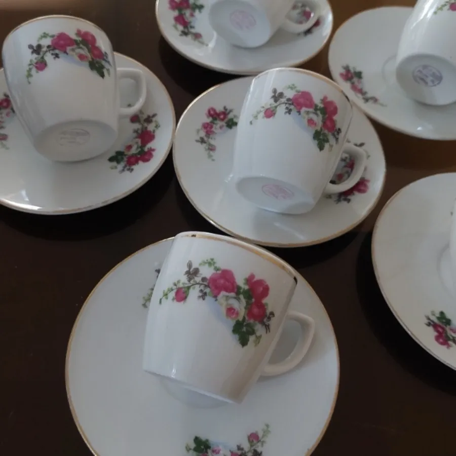 فنجون قهوه انتیک گلسرخی