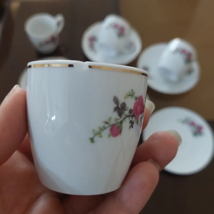 فنجون قهوه انتیک گلسرخی