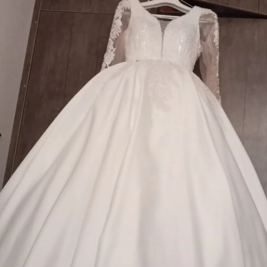 لباس عروس و لباس مجلسی