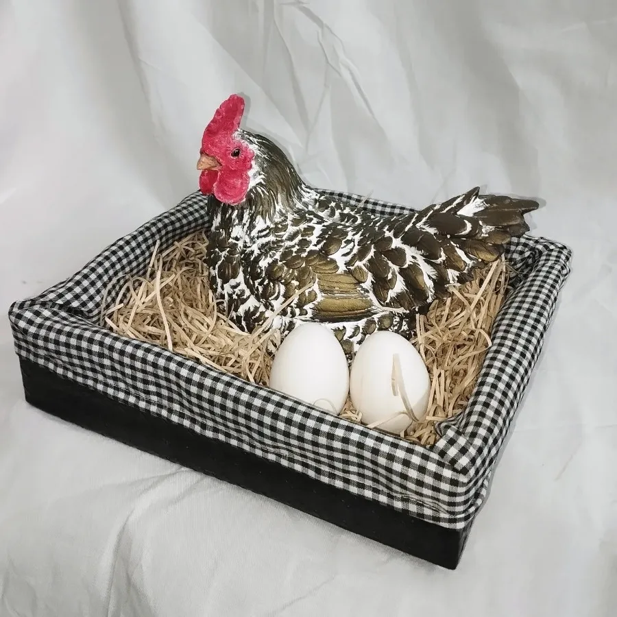 دکوری مرغ خانگی