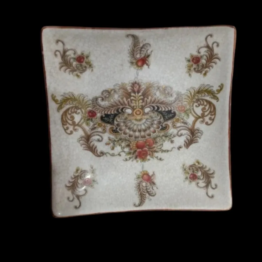 شیرینی خوری زیرخاکی