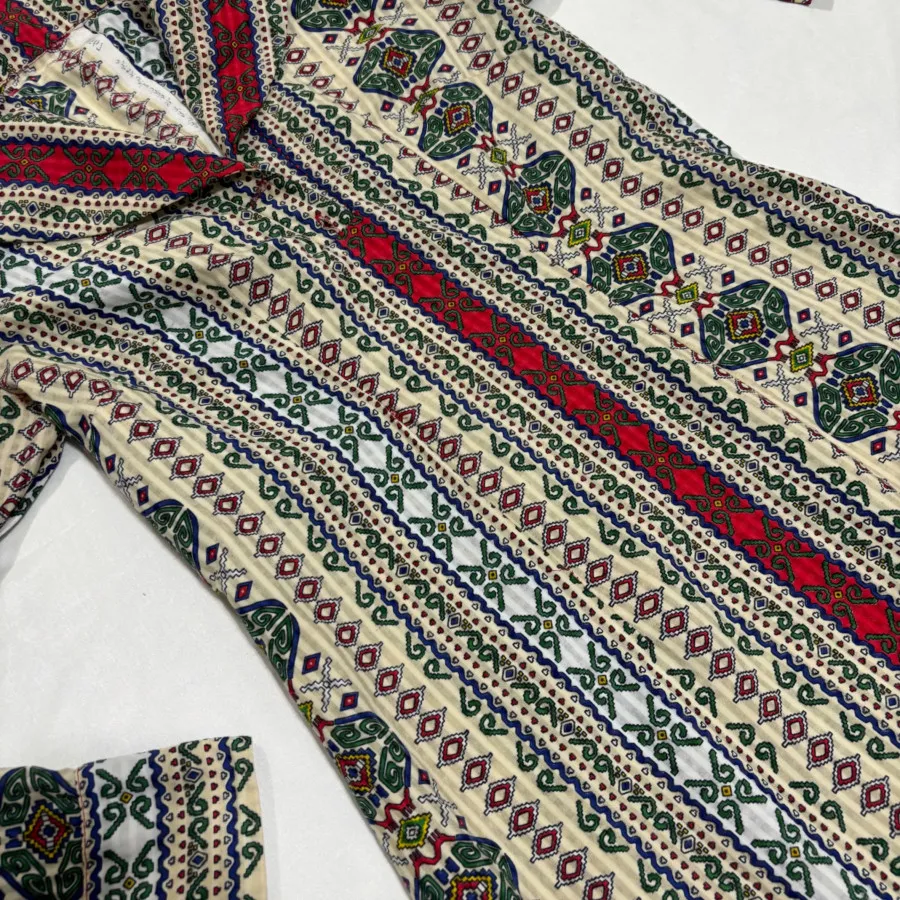 لباس طرحدار