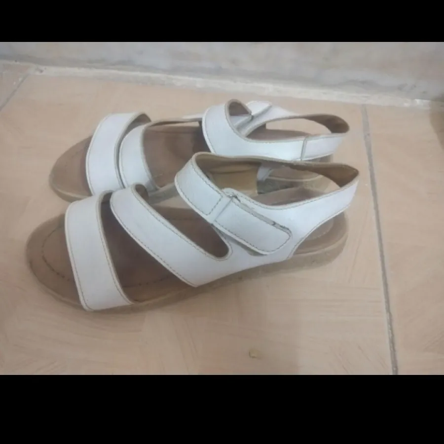 کفش فقط یکبار پوشیده سایز