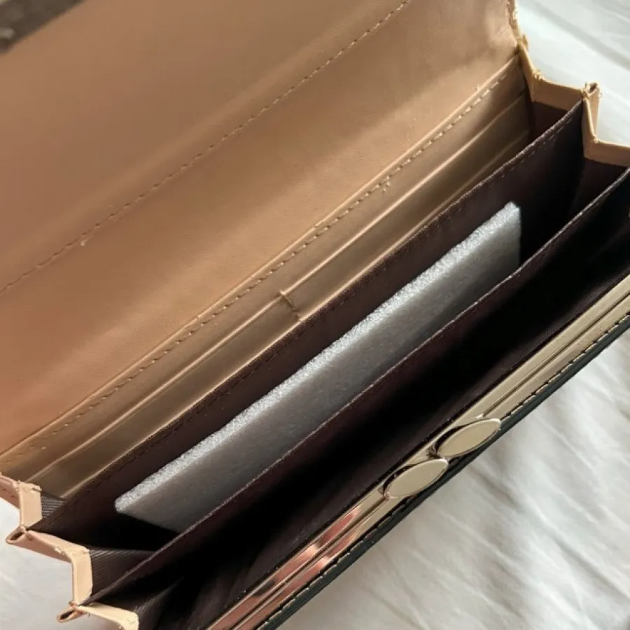 کیف پول ورنی خارجی