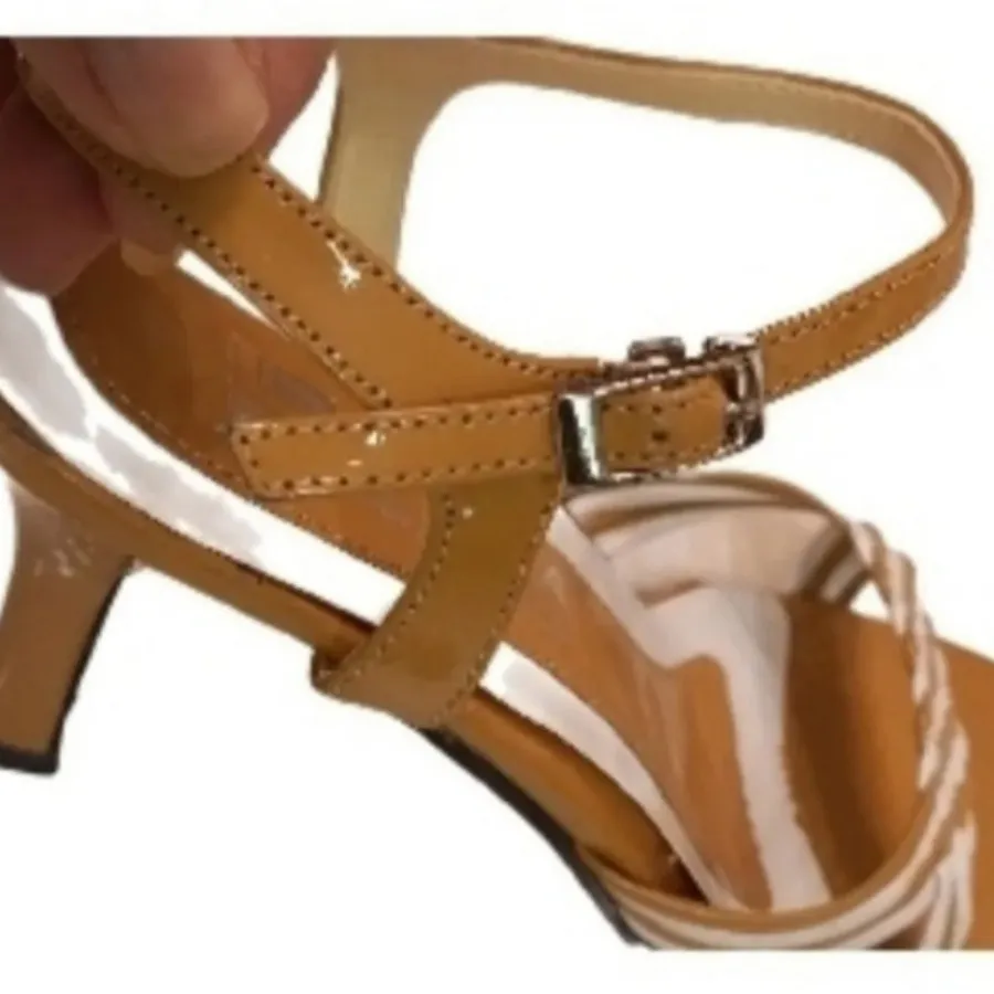 کفش پاشنه دار _ صندل