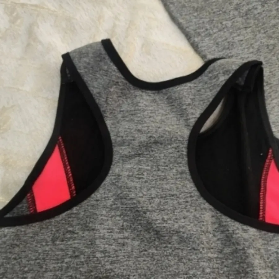 لباس ورزشی تاپ و لگ