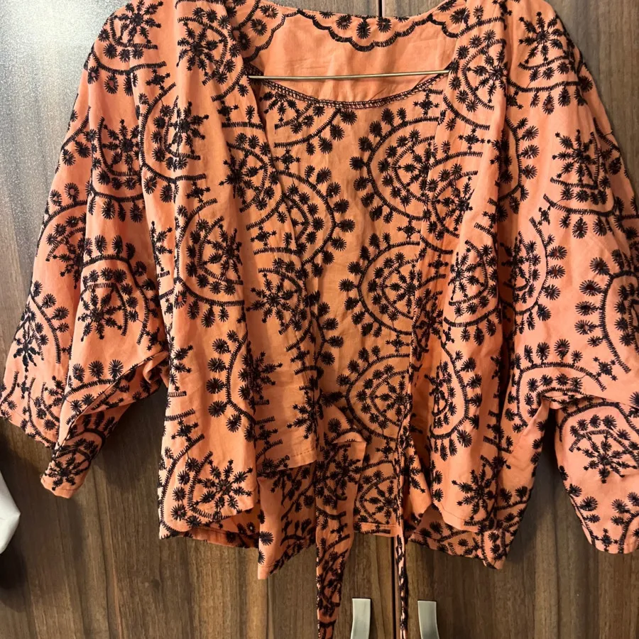 شومیز گره ای