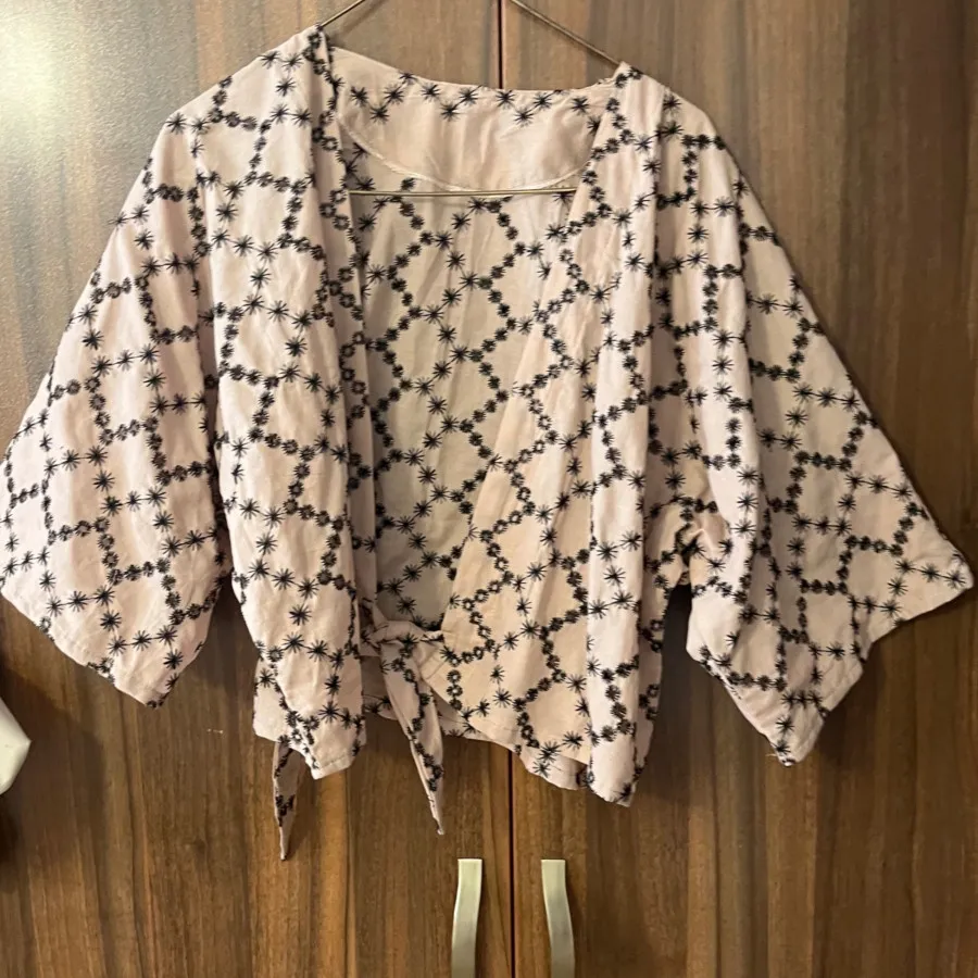 شومیز گره ای