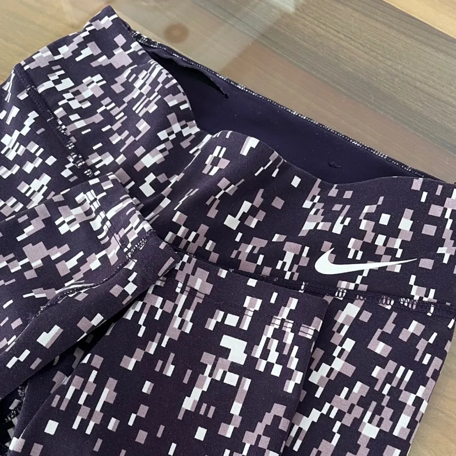 لگ نایکی بنفش