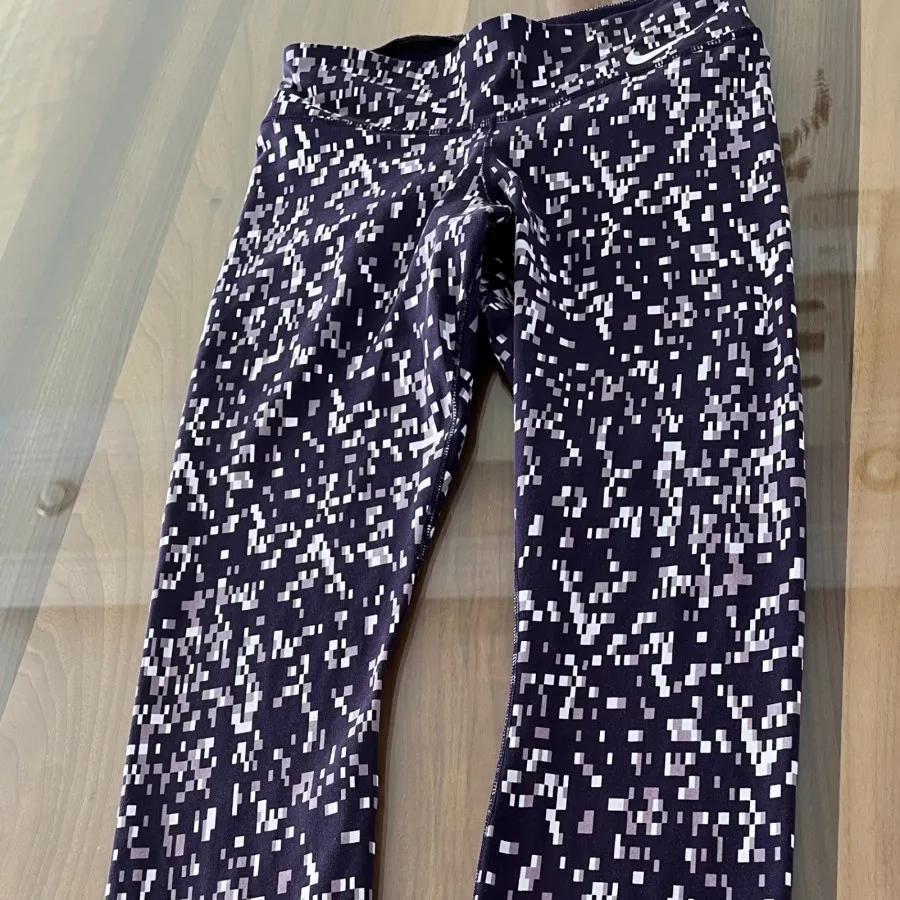 لگ نایکی بنفش