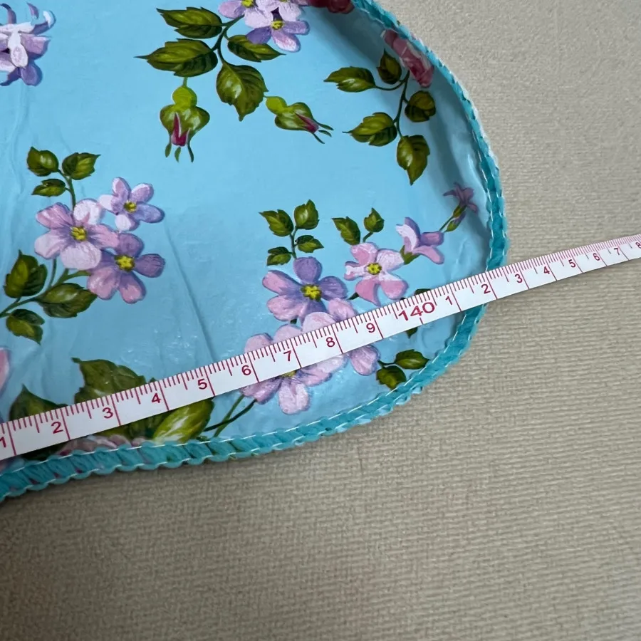 رومیزی زیبا گلدار