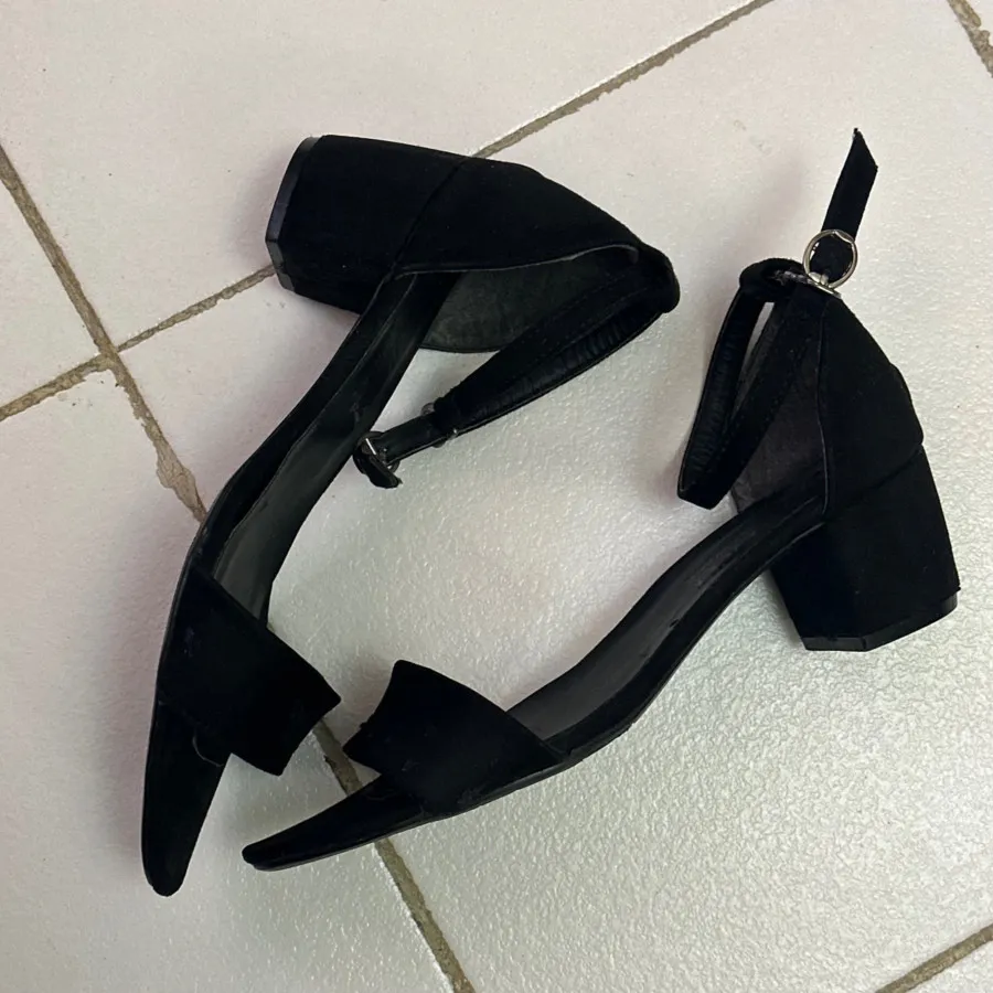 صندل پاشنه دار مجلسی