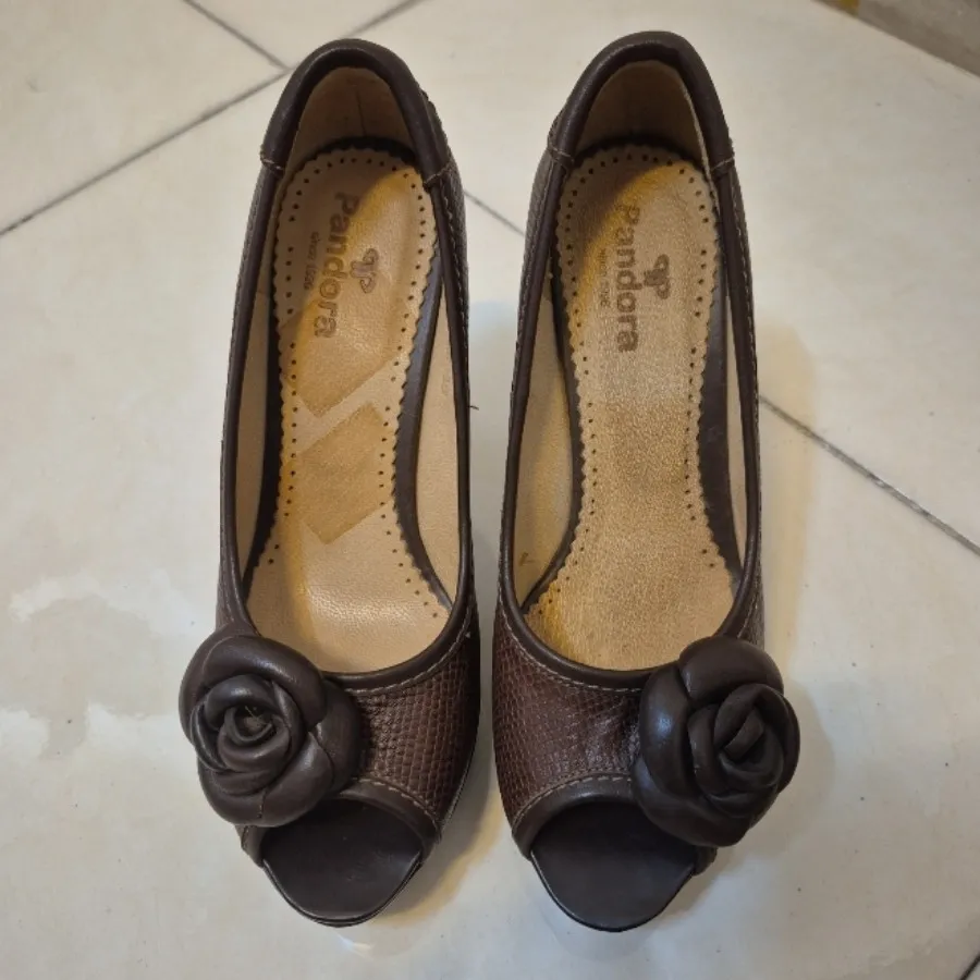 کفش پاندورا