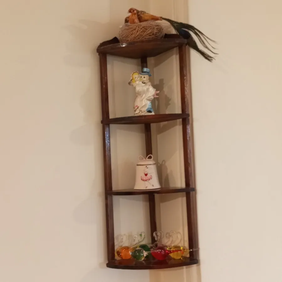 قفسه و استند چوبی دکوری