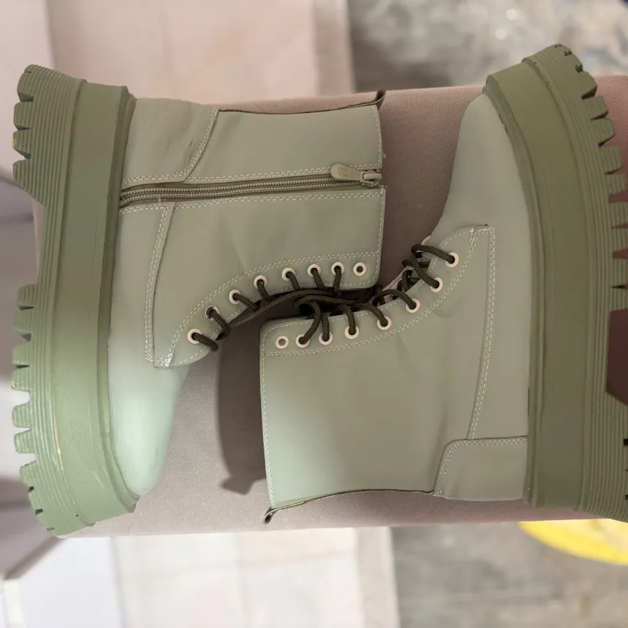 نیم بوت سربازی