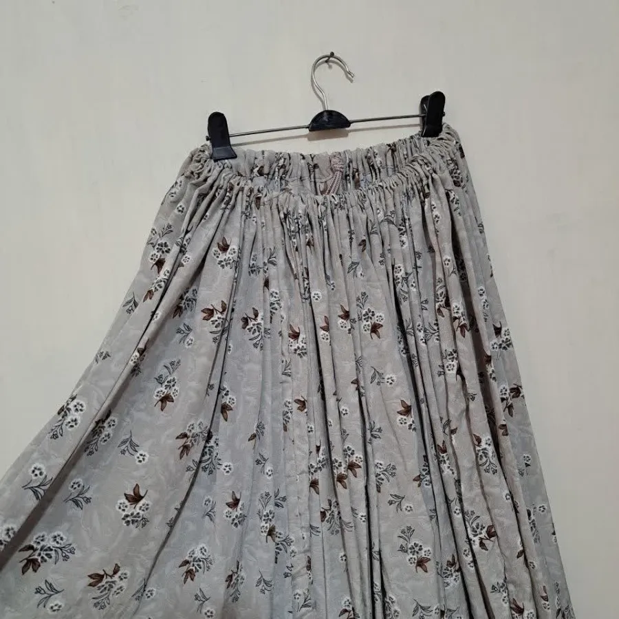 دامن محلی چین دار