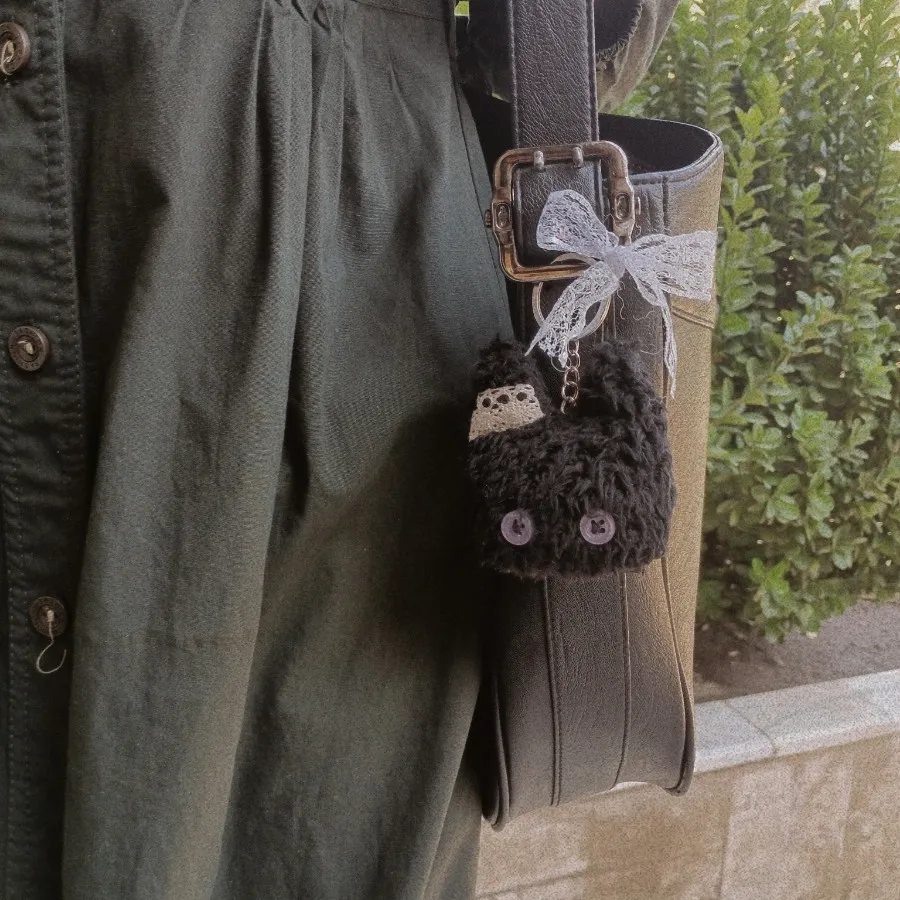 آویز کیف مورکی کرچر