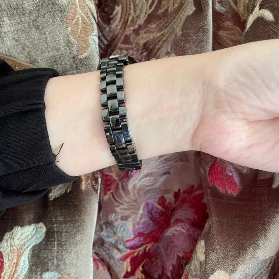 ساعت مچی زنونه