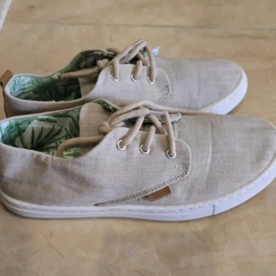 کفش السی وایکیکی