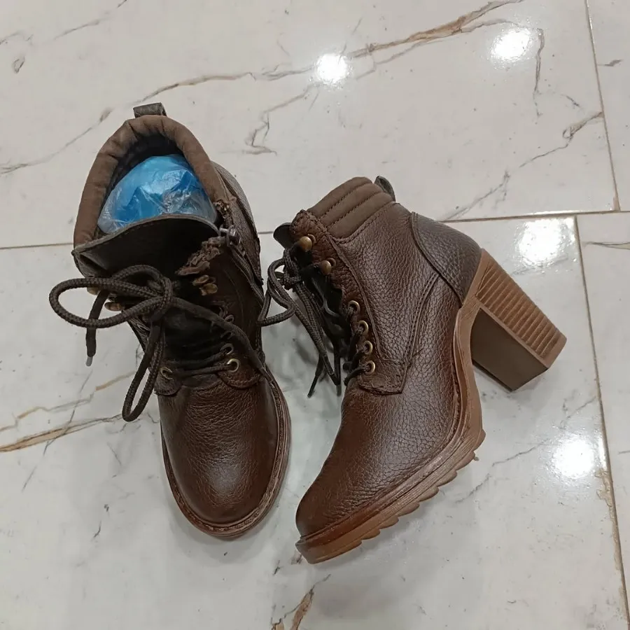 بوت زنانه اورجینال