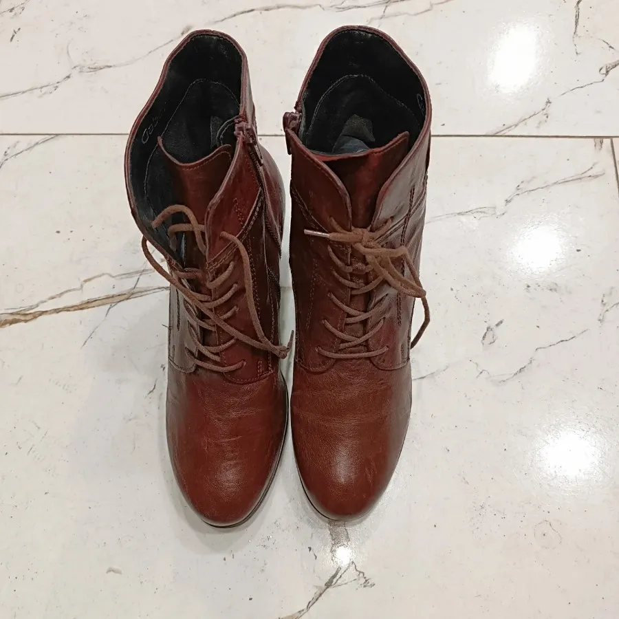 بوت زنانه اورجینال