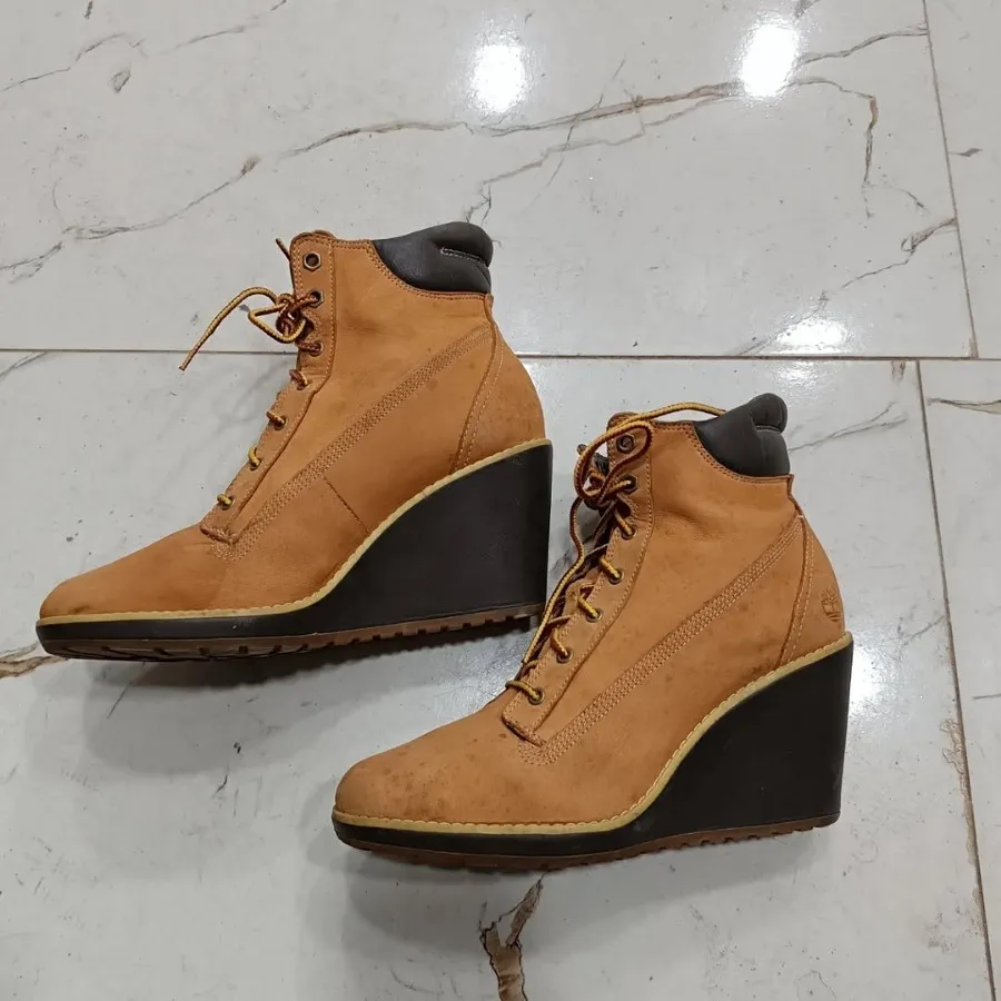 بوت زنانه اورجینال