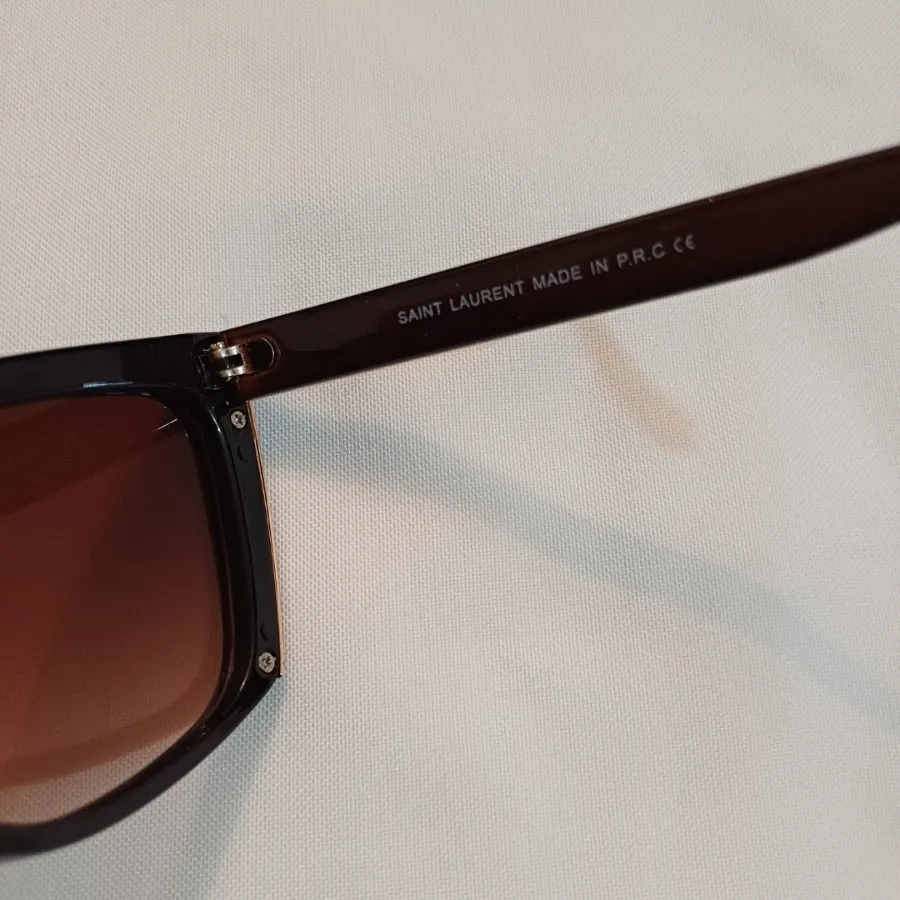 عینک آفتابی