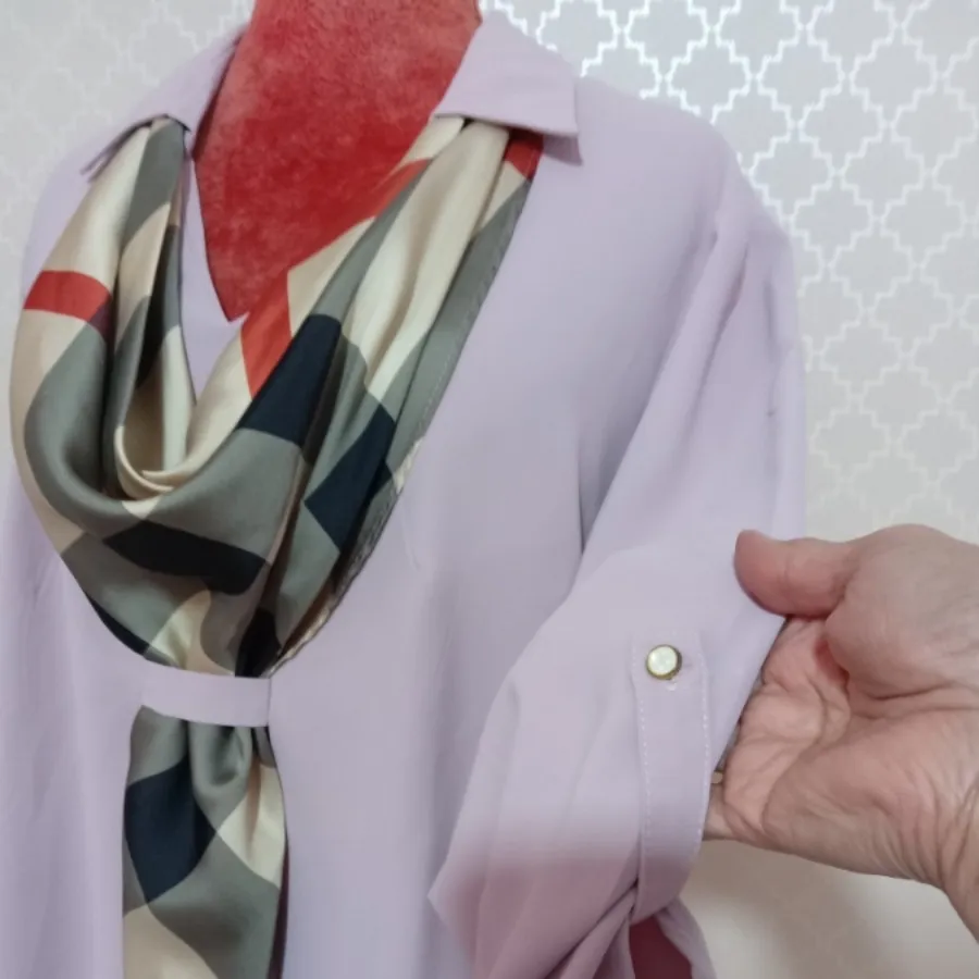 بلوز زنانه یقه کراواتی