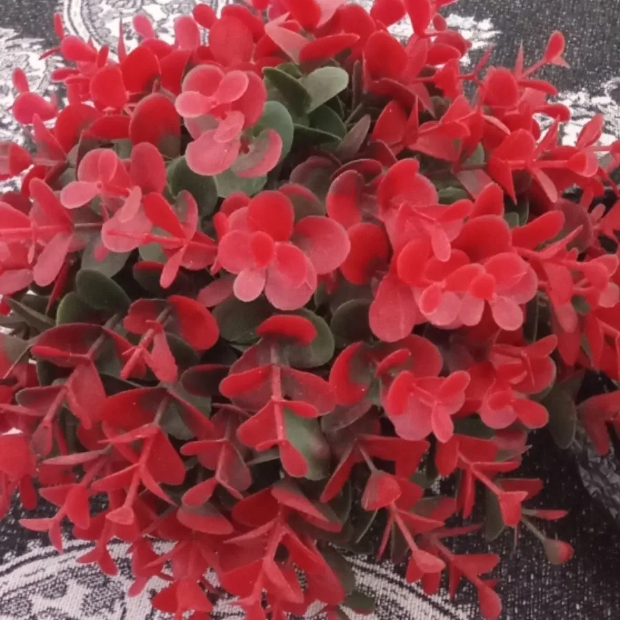 گل مصنوعی با گلدان