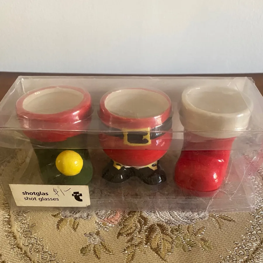 فنجان کوچک کریسمس خارجی