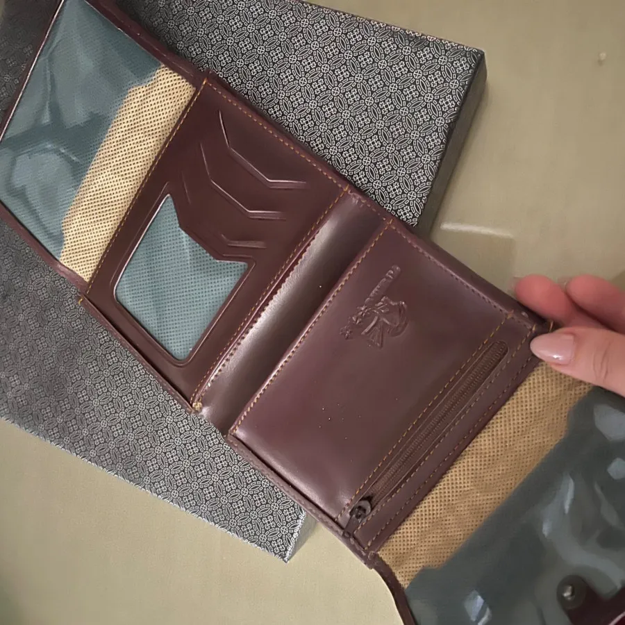 کیف پول چرم و حصیری