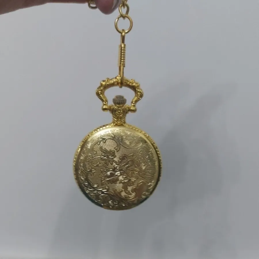 ساعت جیبی زنجیردار