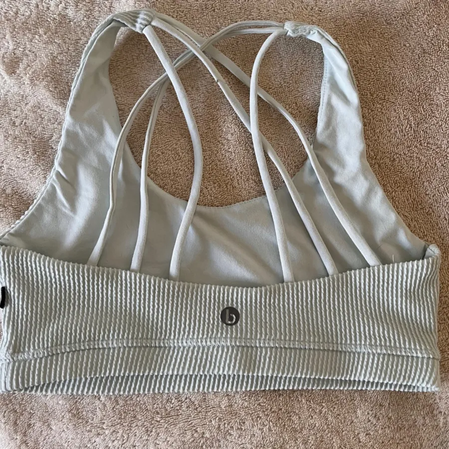 نیم تنه ورزشی