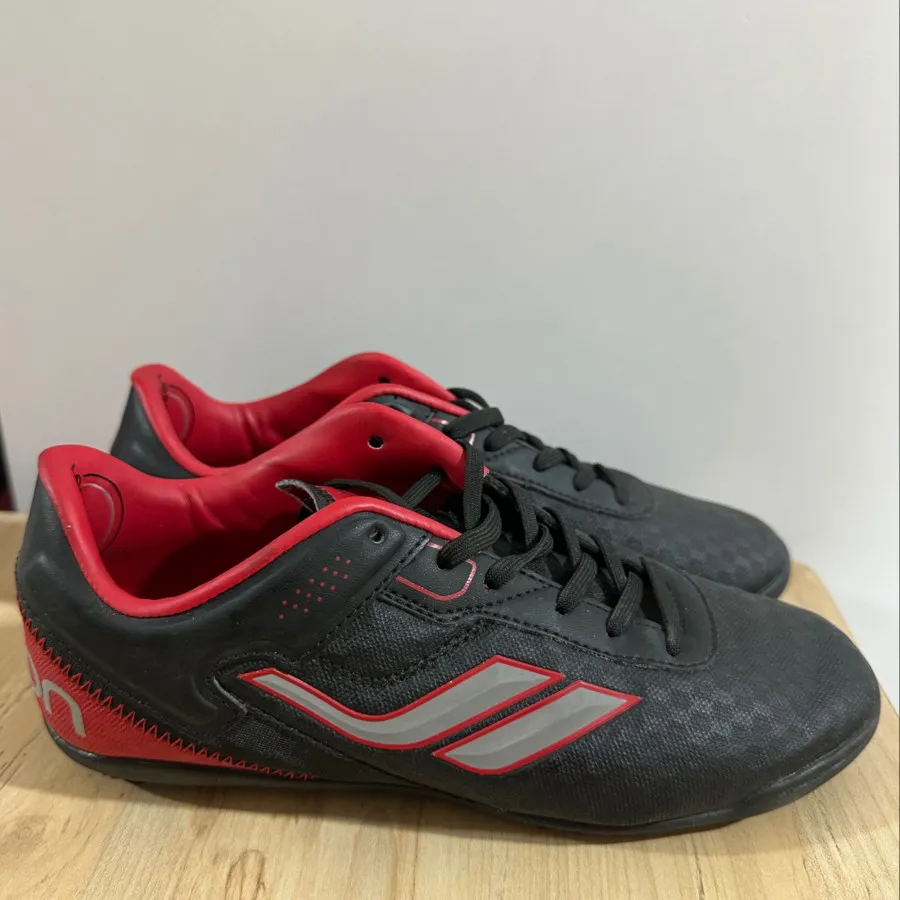 کتانی Lescon ترک