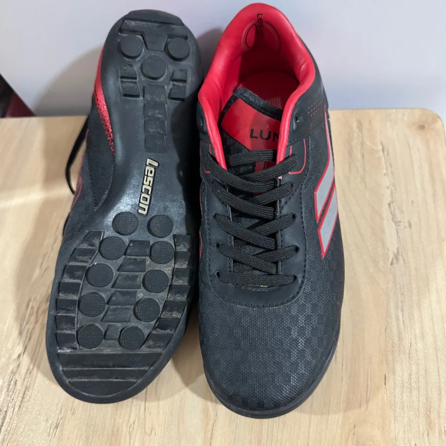 کتانی Lescon ترک