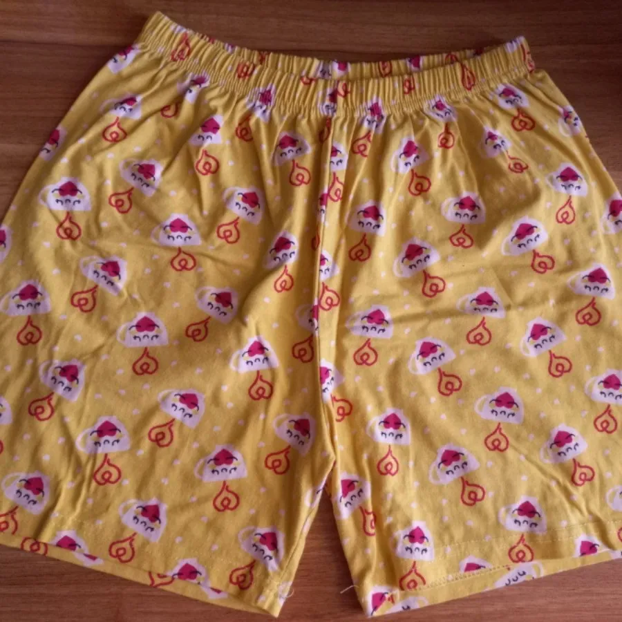 شلوارک زنانه