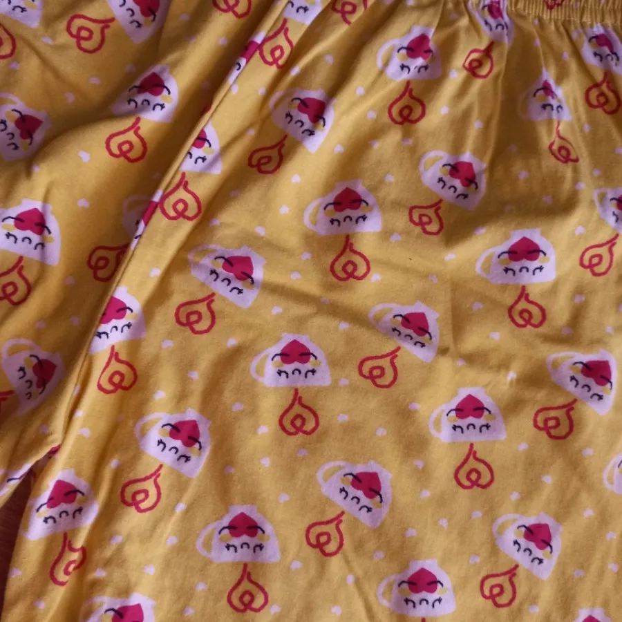 شلوارک زنانه