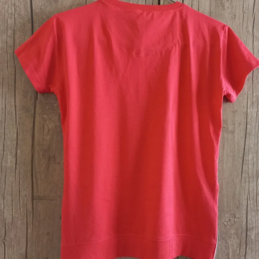 تیشرت زنانه