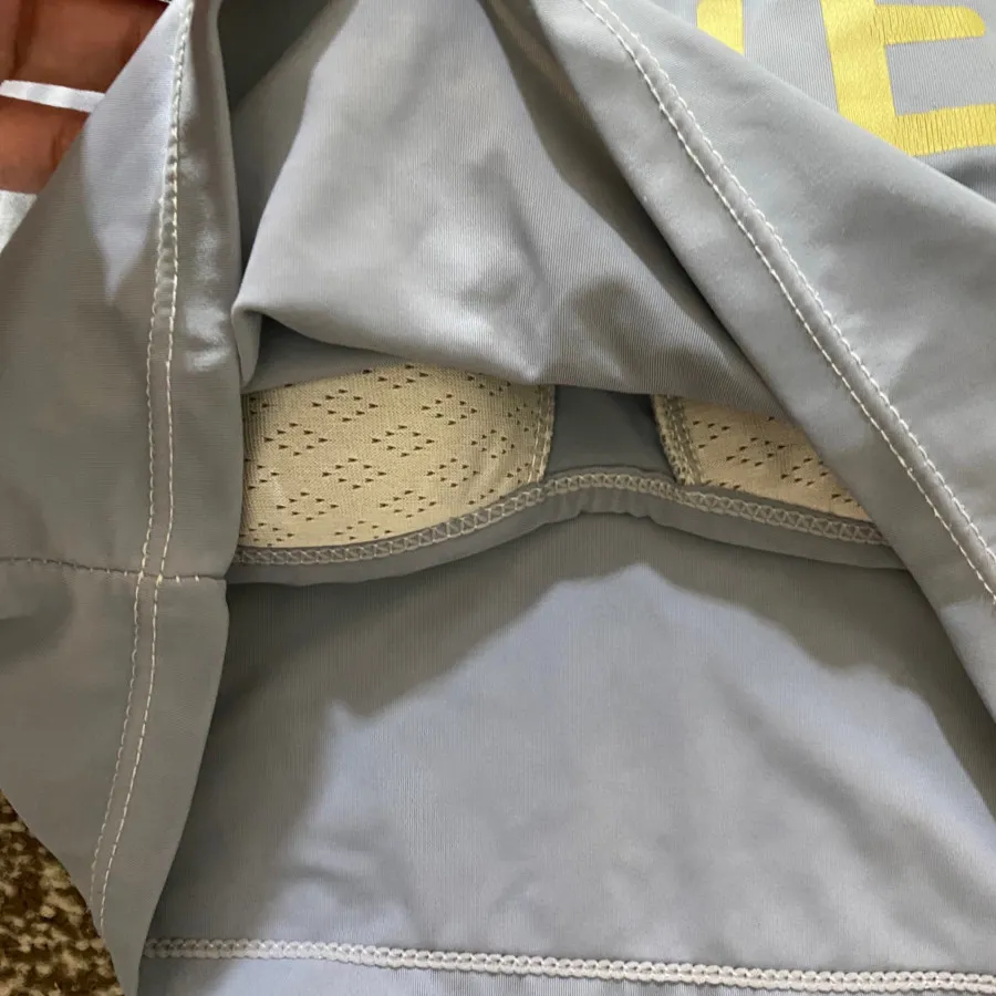 تاپ نیم تنه زنانه