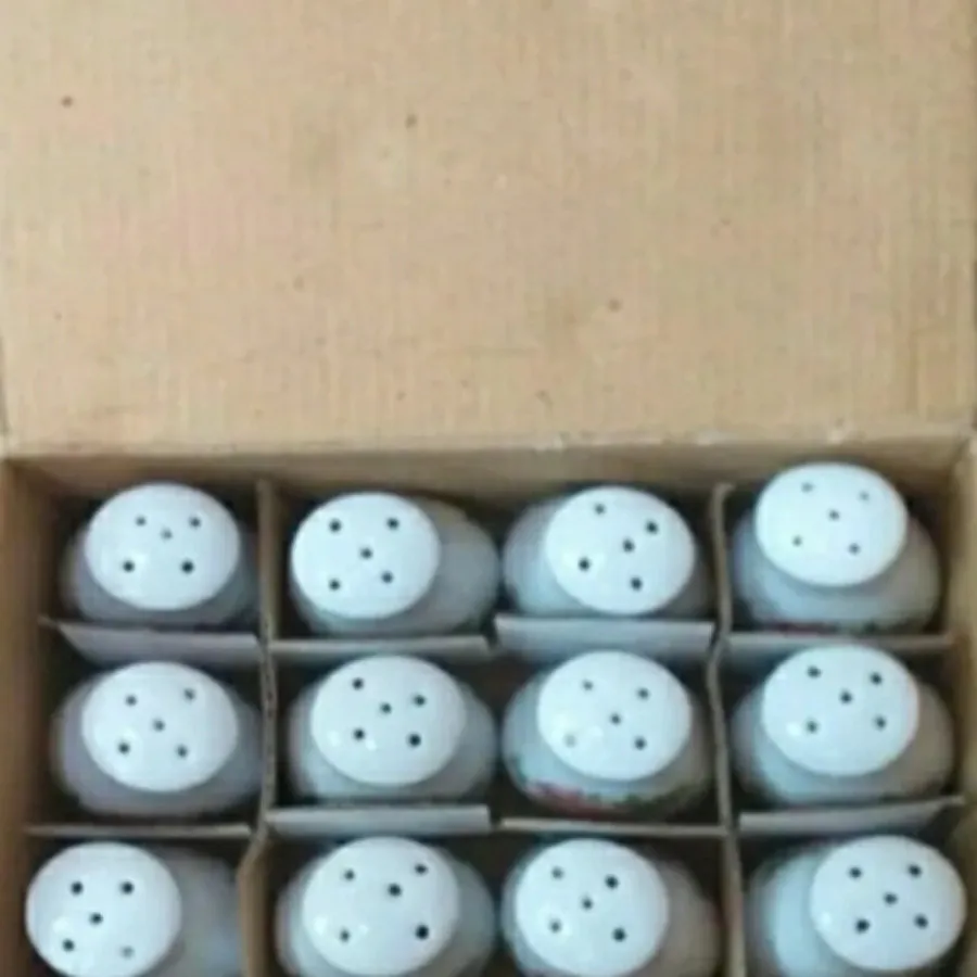 نمکدان گل قرمز قدیمی