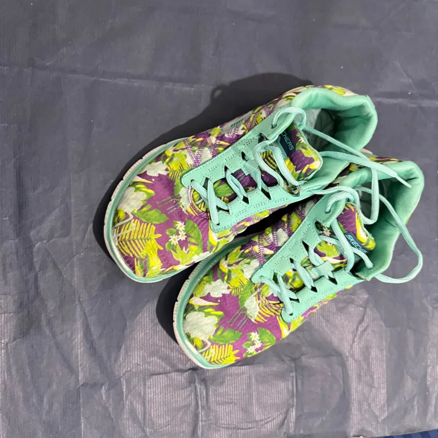 کفش اسکیچرز اصل