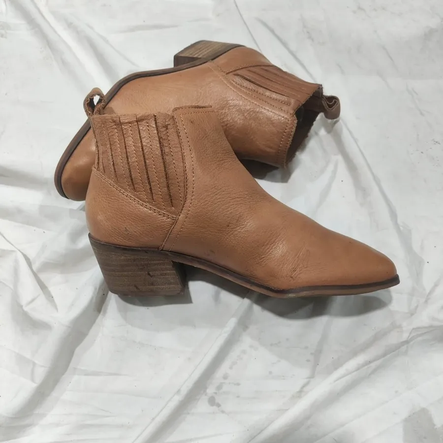 بوت زنانه اورجینال