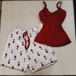 ست تاپ و شلوارک راحتی