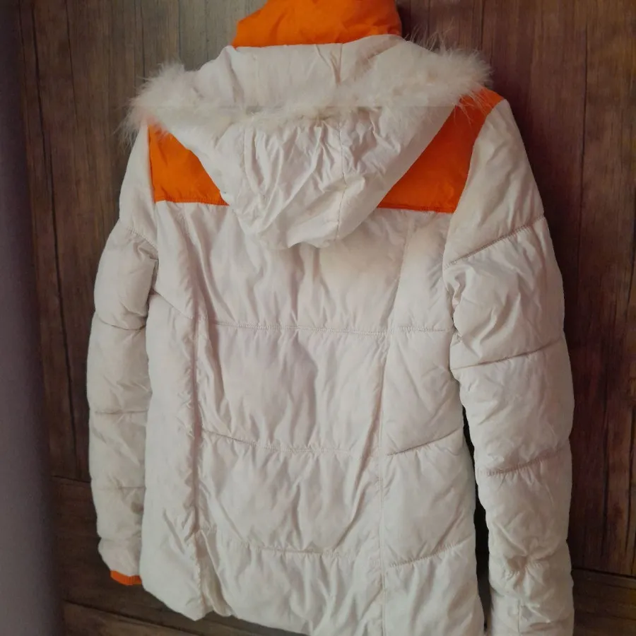 کاپشن شمعی پفی کلاهدار