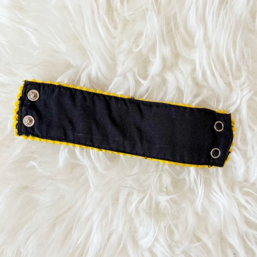 دستبند سوزن دوزی