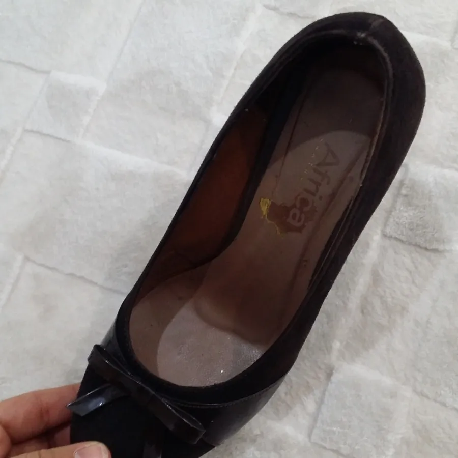 کفش پاشنه دار