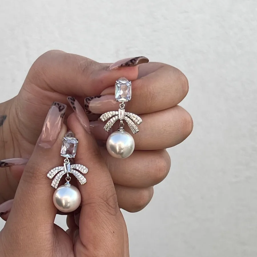 گوشواره پاپیونی