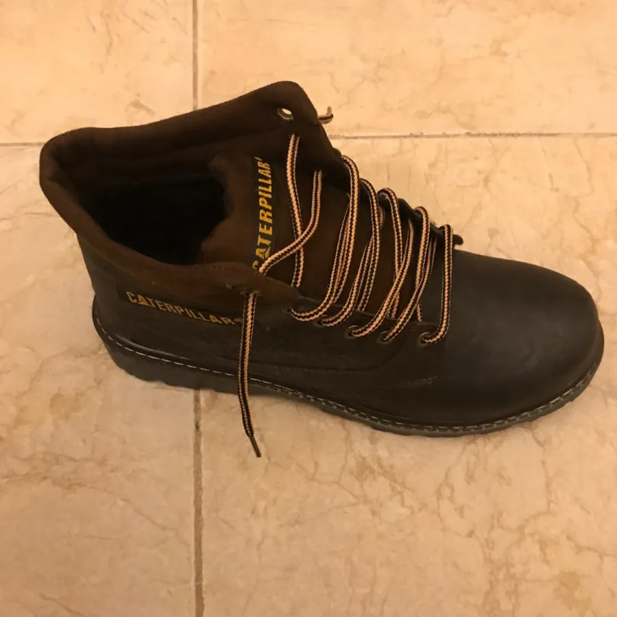 کفش کار کاترپیلار